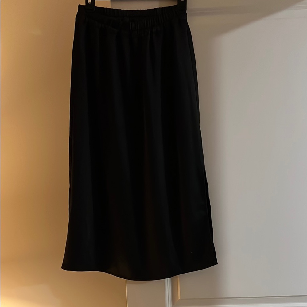 GAP Black Midi Skirt